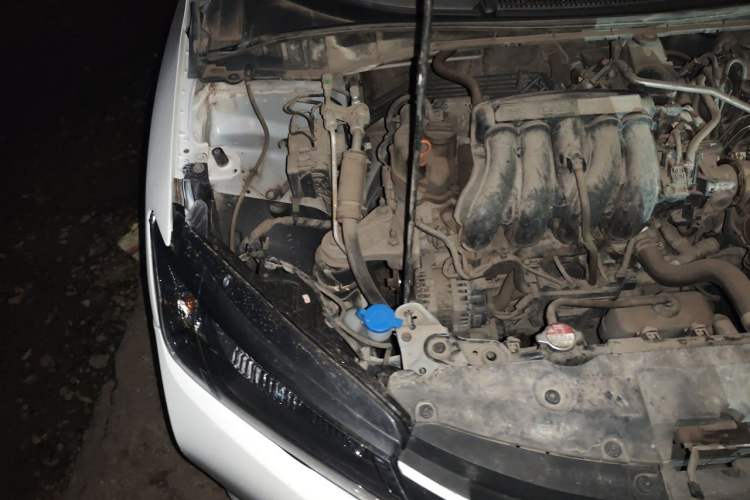 Used Honda City 2015 1.5L Manual Advance Edition Engine Bay Right