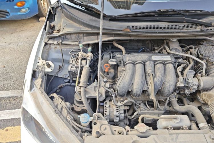 Used Honda City 2015 1.5L CVT Comfort Version Engine Bay Right