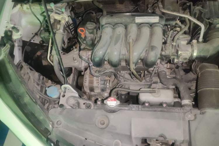 Used Honda City 2015 1.5L CVT Comfort Version Engine Bay Right