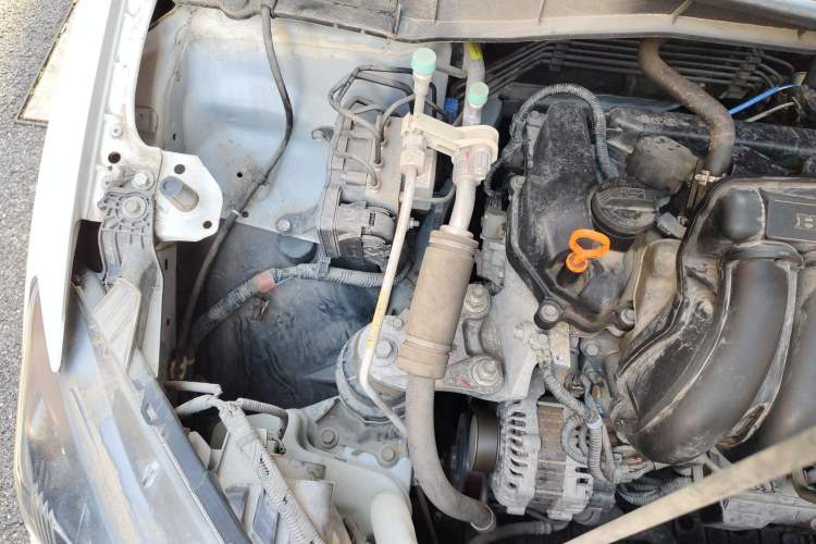 Used Honda City 2015 1.5L Manual Advance Edition Engine Bay Right