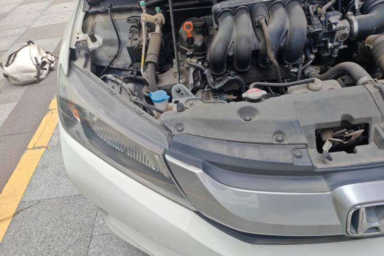 Used Honda City 2015 1.5L CVT Comfort Version Engine Bay Right