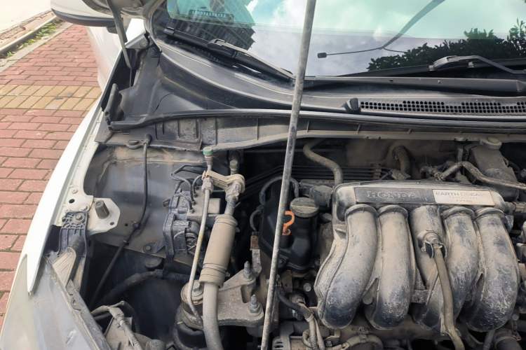 Used Honda City 2015 1.5L CVT Comfort Version Engine Bay Right