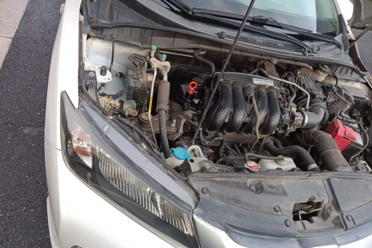 Used Honda City 2015 1.5L CVT Comfort Version Engine Bay Right