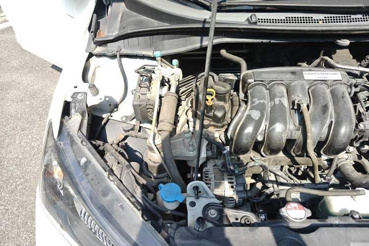 Used Honda City 2015 1.5L CVT Comfort Version Engine Bay Right