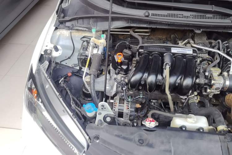 Used Honda City 2015 1.5L CVT Comfort Version Engine Bay Right