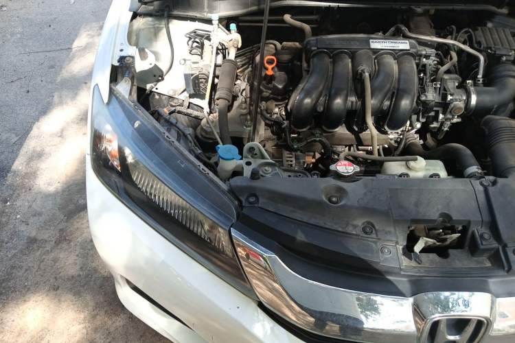 Used Honda City 2015 1.5L manual Comfort version Engine Bay Right