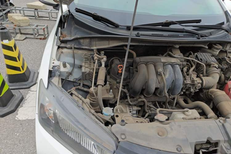Used Honda City 2015 1.5L CVT Comfort Version Engine Bay Right