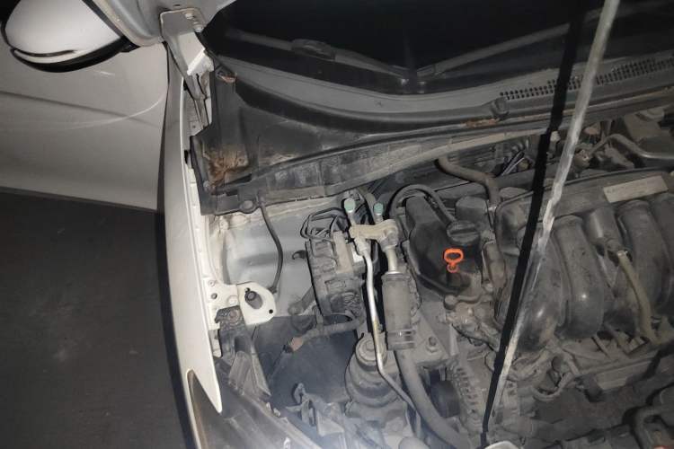 Used Honda City 2015 1.5L CVT Comfort Version Engine Bay Right