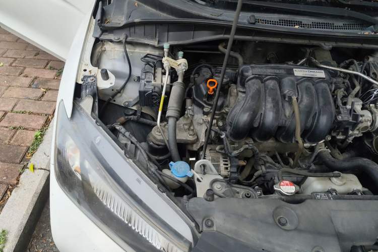 Used Honda City 2015 1.5L Manual Advance Edition Engine Bay Right