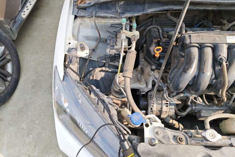 Used Honda City 2015 1.5L CVT Comfort Version Engine Bay Right