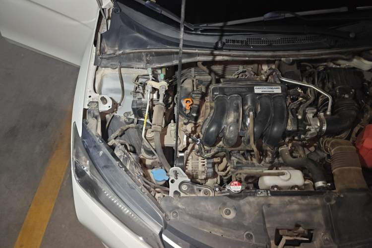 Used Honda City 2015 1.5L CVT Comfort Version Engine Bay Right
