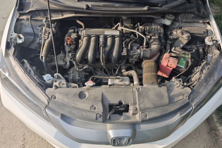 Used Honda City 2015 1.5L CVT Comfort Version Engine Bay