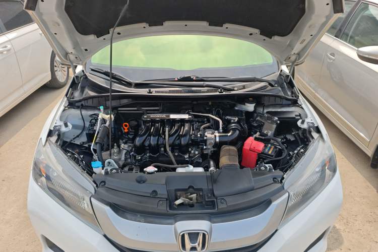 Used Honda City 2015 1.5L manual Comfort version Engine Bay