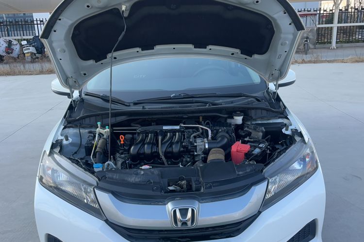 Used Honda City 2015 1.5L CVT Comfort Version Engine Bay