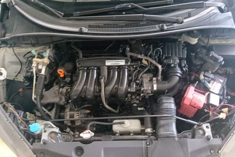 Used Honda City 2015 1.5L CVT Comfort Version Engine Bay
