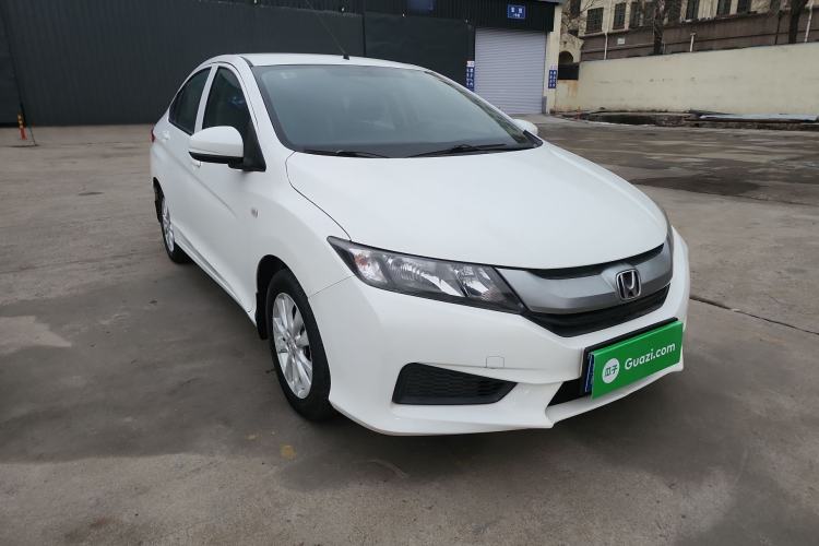 Used Honda City 2015 1.5L manual Comfort version Exterior 2