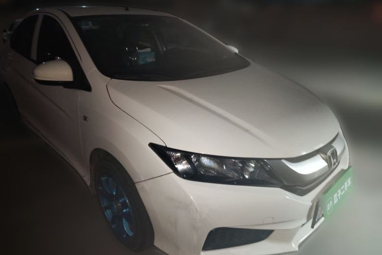 Used Honda City 2015 1.5L manual Comfort version Exterior 2