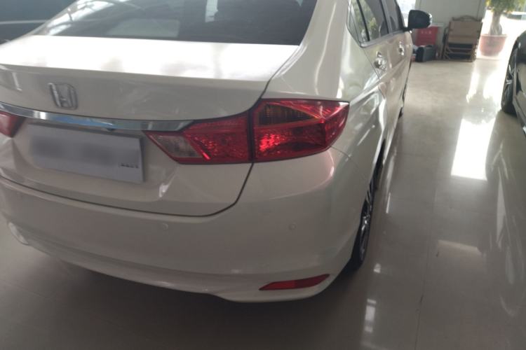 Used Honda City 2015 1.5L CVT Luxury Edition Exterior 2