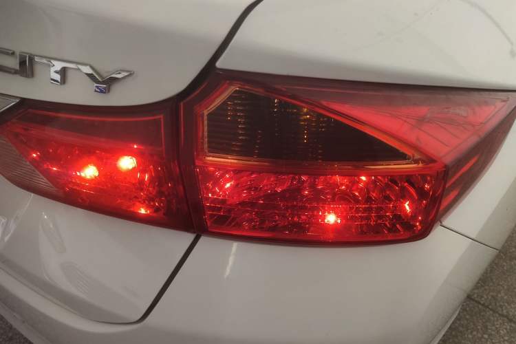 Used Honda City 2015 1.5L CVT Comfort Version Exterior 2