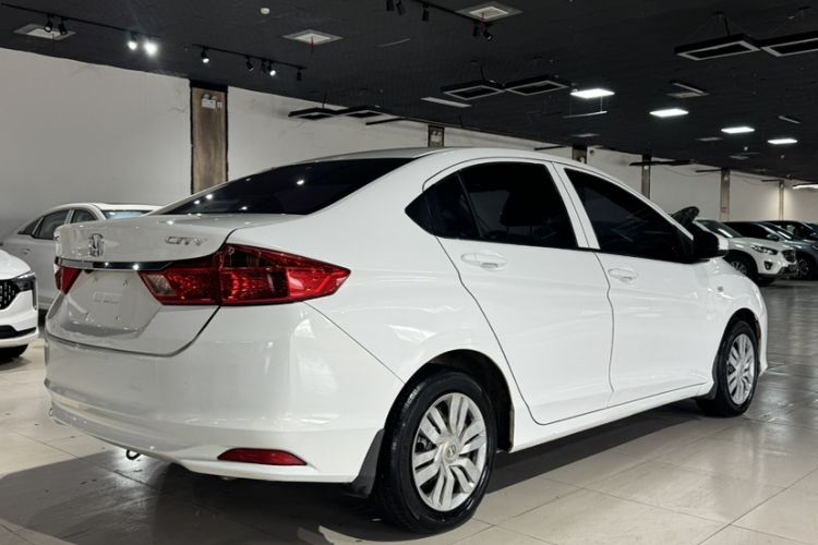 Used Honda City 2015 1.5L Manual Advance Edition Exterior 2