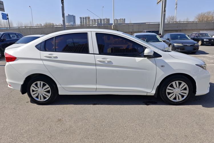 Used Honda City 2015 1.5L Manual Advance Edition Exterior 3