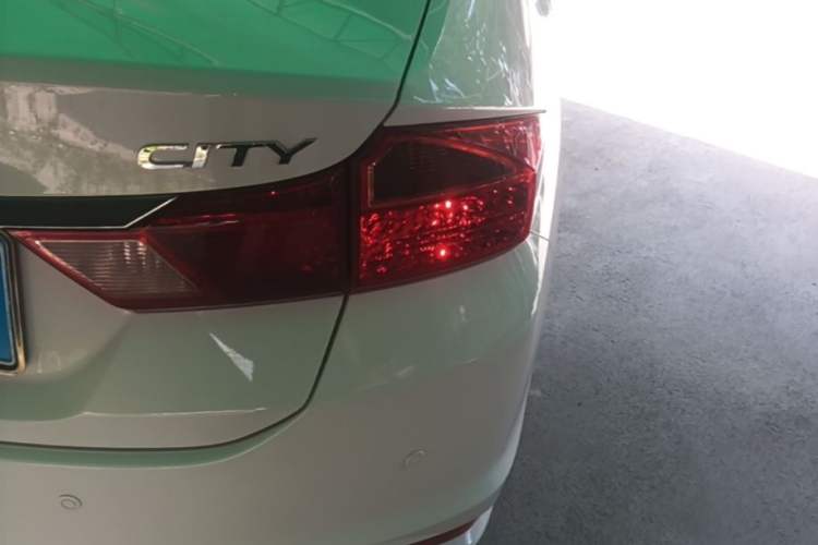 Used Honda City 2015 1.5L CVT Comfort Version Exterior 3