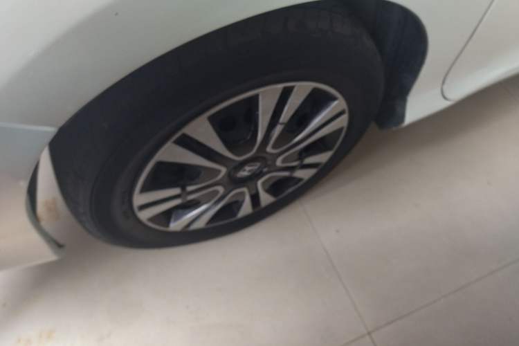 Used Honda City 2015 1.5L CVT Luxury Edition Exterior 3