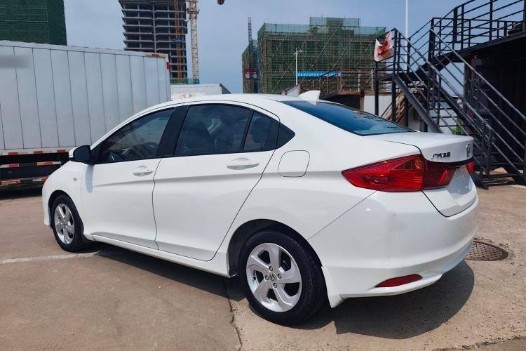 Used Honda City 2015 1.5L CVT Luxury Edition Exterior 4