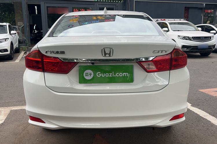 Used Honda City 2015 1.5L CVT Luxury Edition Exterior 4
