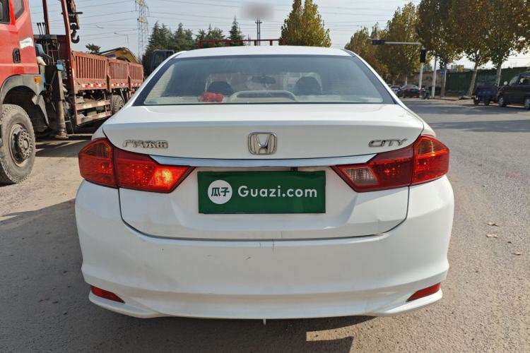 Used Honda City 2015 1.5L manual Comfort version Exterior 4