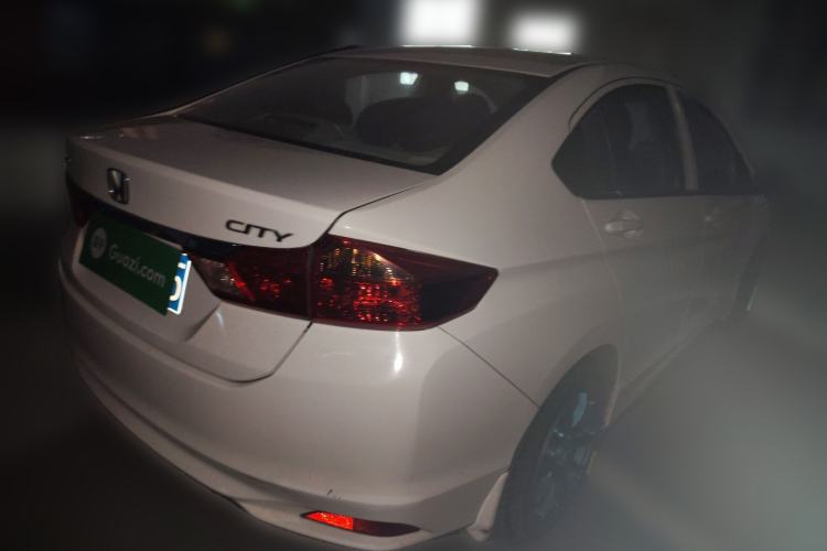 Used Honda City 2015 1.5L manual Comfort version Exterior 5