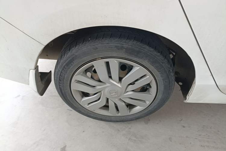 Used Honda City 2015 1.5L Manual Advance Edition Exterior 5