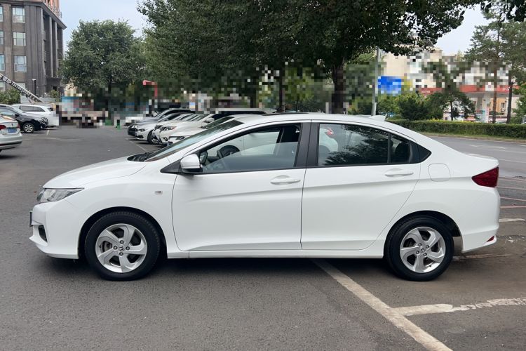 Used Honda City 2015 1.5L CVT Luxury Edition Exterior 5