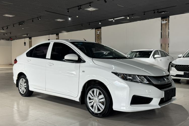 Used Honda City 2015 1.5L Manual Advance Edition Exterior 5