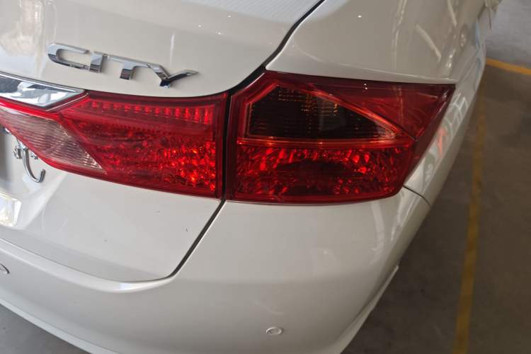 Used Honda City 2015 1.5L CVT Comfort Version Exterior 6