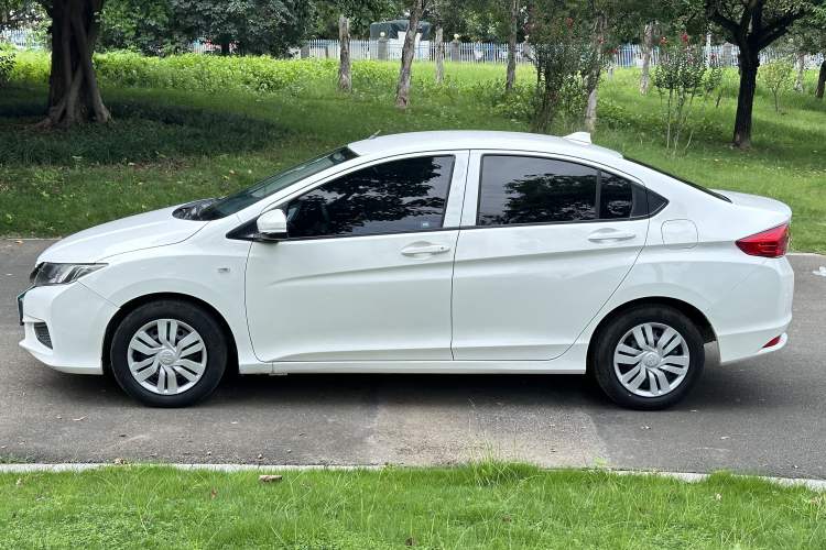 Used Honda City 2015 1.5L CVT Comfort Version Exterior 7
