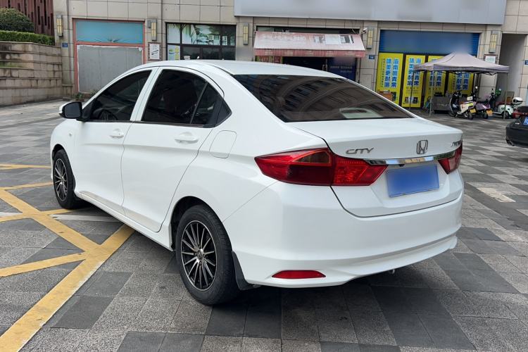 Used Honda City 2015 1.5L CVT Comfort Version Exterior 8