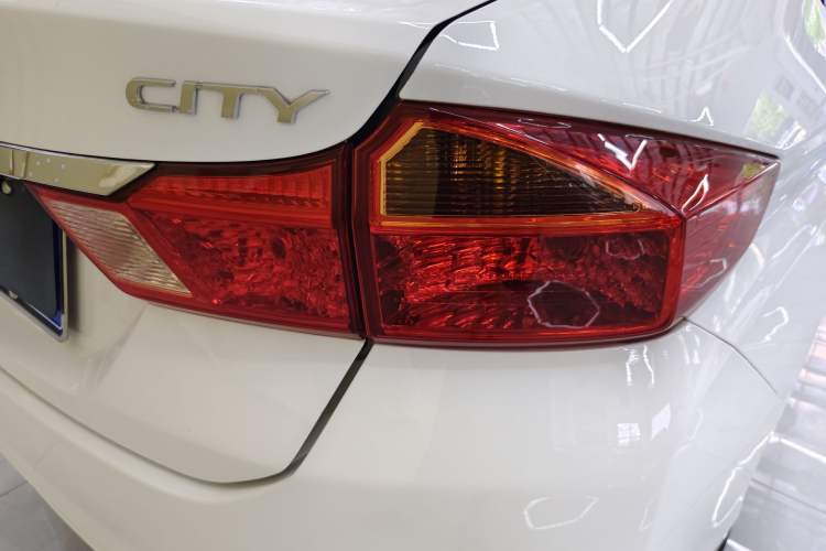 Used Honda City 2015 1.5L CVT Comfort Version Exterior 8
