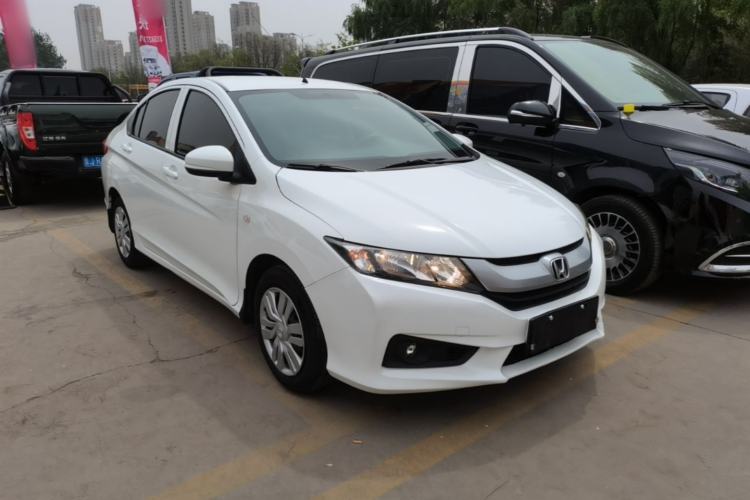 Used Honda City 2015 1.5L CVT Comfort Version Front Right 45 Deg