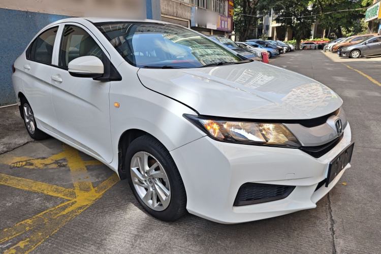 Used Honda City 2015 1.5L CVT Comfort Version Front Right 45 Deg