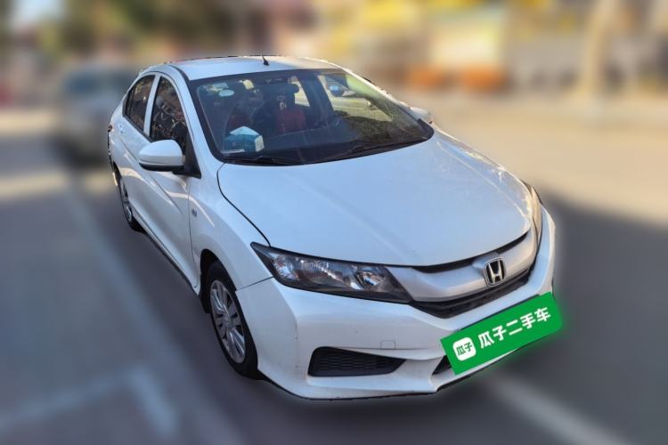 Used Honda City 2015 1.5L manual Comfort version Front Right 45 Deg