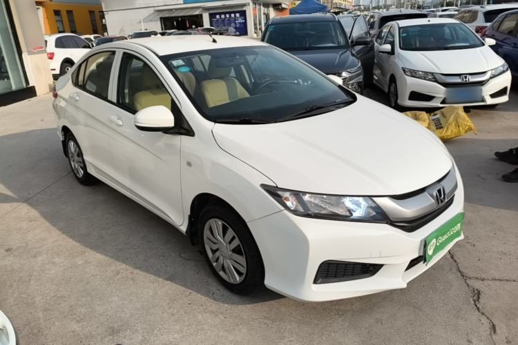 Used Honda City 2015 1.5L manual Comfort version Front Right 45 Deg