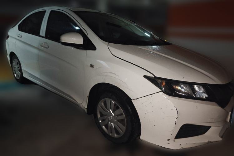 Used Honda City 2015 1.5L manual Comfort version Front Right 45 Deg