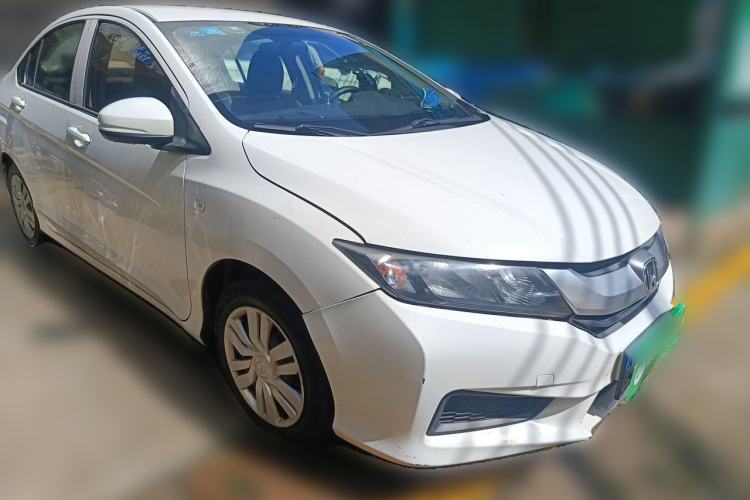 Used Honda City 2015 1.5L manual Comfort version Front Right 45 Deg