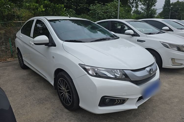 Used Honda City 2015 1.5L CVT Comfort Version Front Right 45 Deg