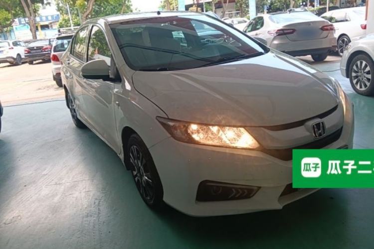 Used Honda City 2015 1.5L CVT Comfort Version Front Right 45 Deg