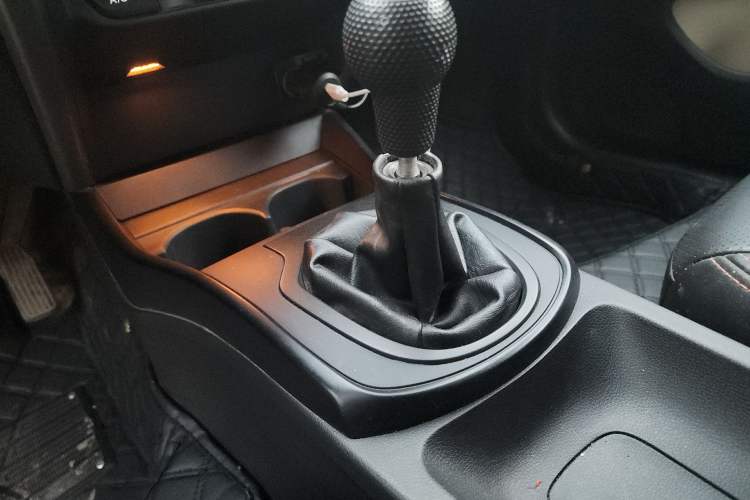 Used Honda City 2015 1.5L manual Comfort version Gear Lever