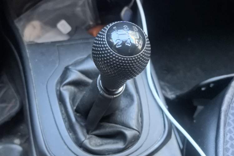 Used Honda City 2015 1.5L manual Comfort version Gear Lever