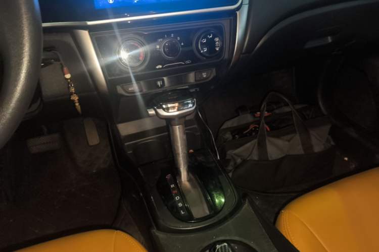 Used Honda City 2015 1.5L CVT Comfort Version Gear Lever