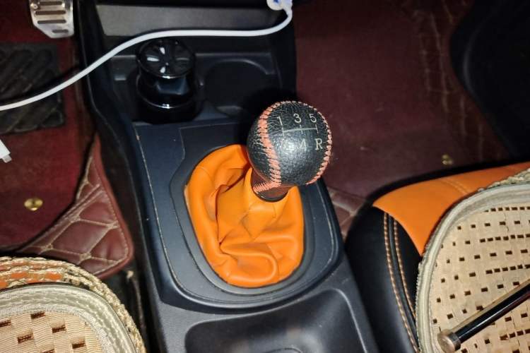 Used Honda City 2015 1.5L manual Comfort version Gear Lever